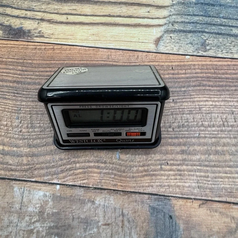 Westclox Quartz Travelmate Digital Travel Alarm Clock Folding Vintage 1980s